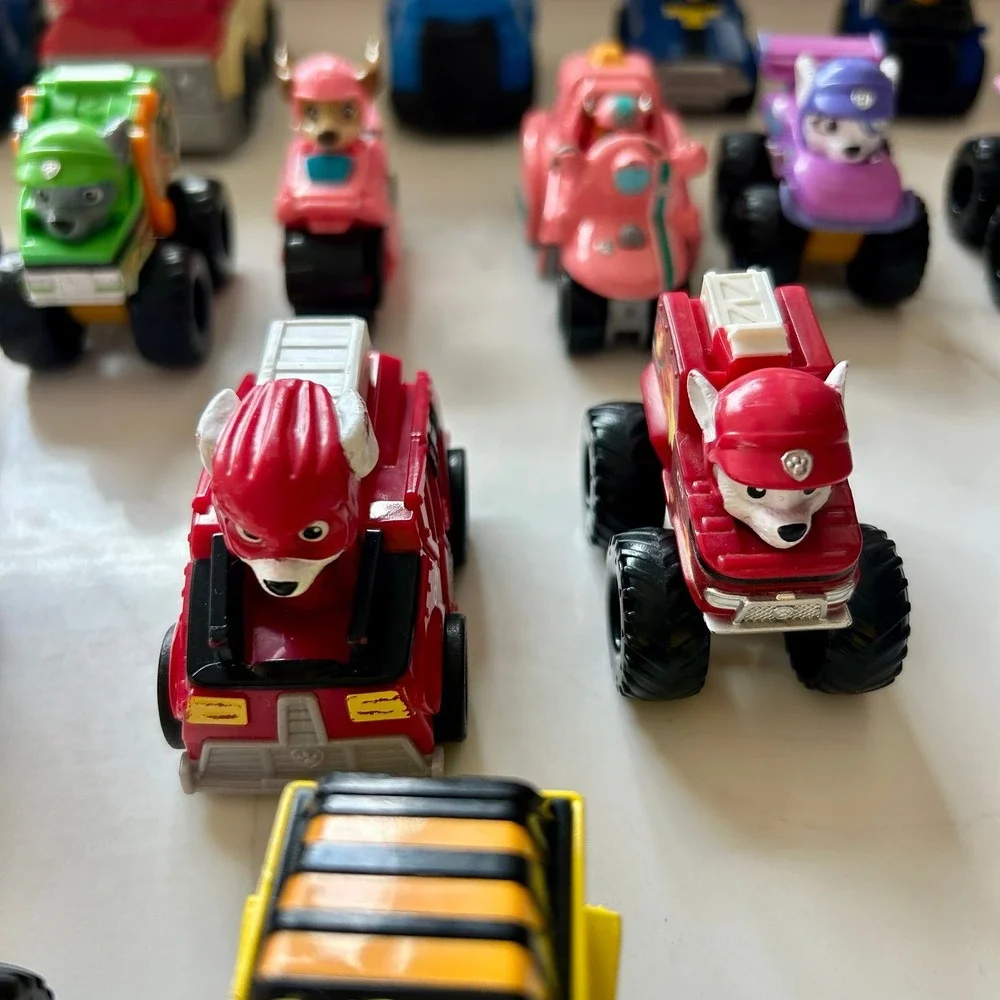 Large Paw Patrol Die Cast Car Lot (21 items) Chase, Marshall, Skye, Rubble